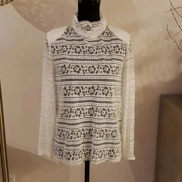 SANDRO Paris lace blouse size M - Picture 2 of 6